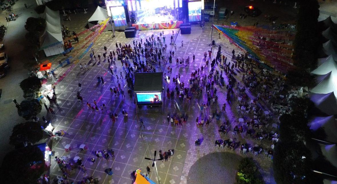 Leia mais sobre o artigo Carnaval em Sertânia é marcado por público reduzido na Praça de Eventos