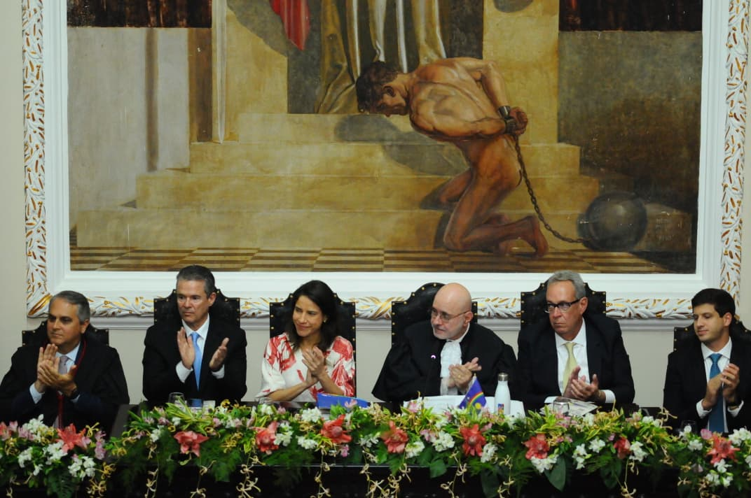 Leia mais sobre o artigo Francisco Bandeira toma posse como presidente do TJPE